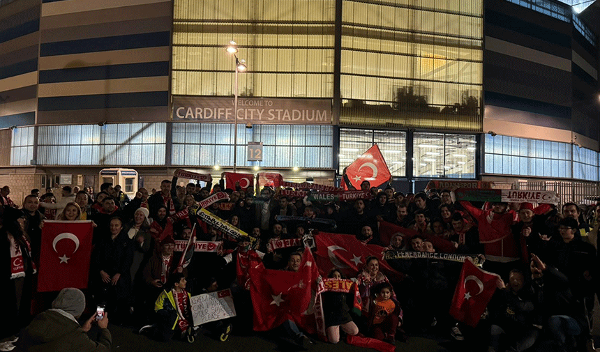 Cardiff'te Türk Milli Takımı coşkusu