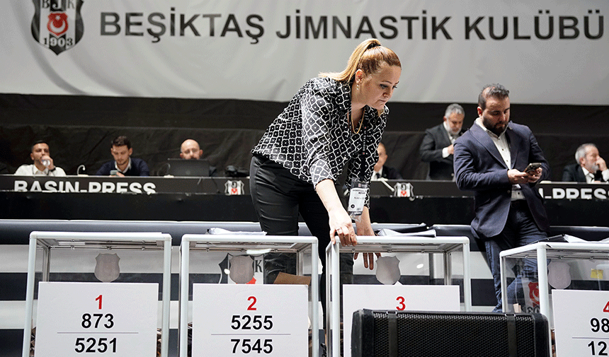 Beşiktaş'ta oy sayma işlemi başladı