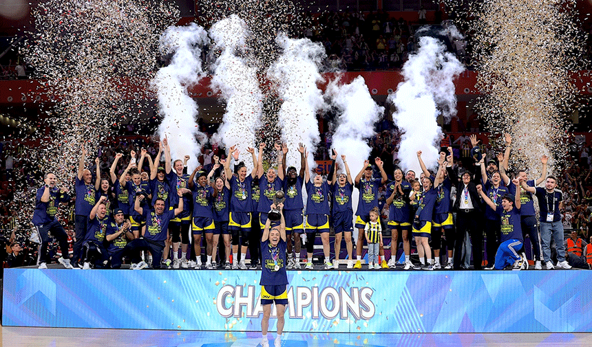 Bakan Bak, Fenerbahçe Kadın Basketbol Takımı'nı kutladı