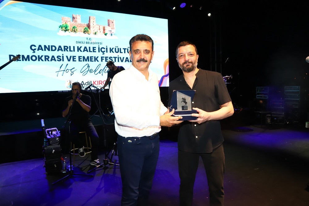 Mehmet Erdem Konser Dikili Çandarlı Festival (2)