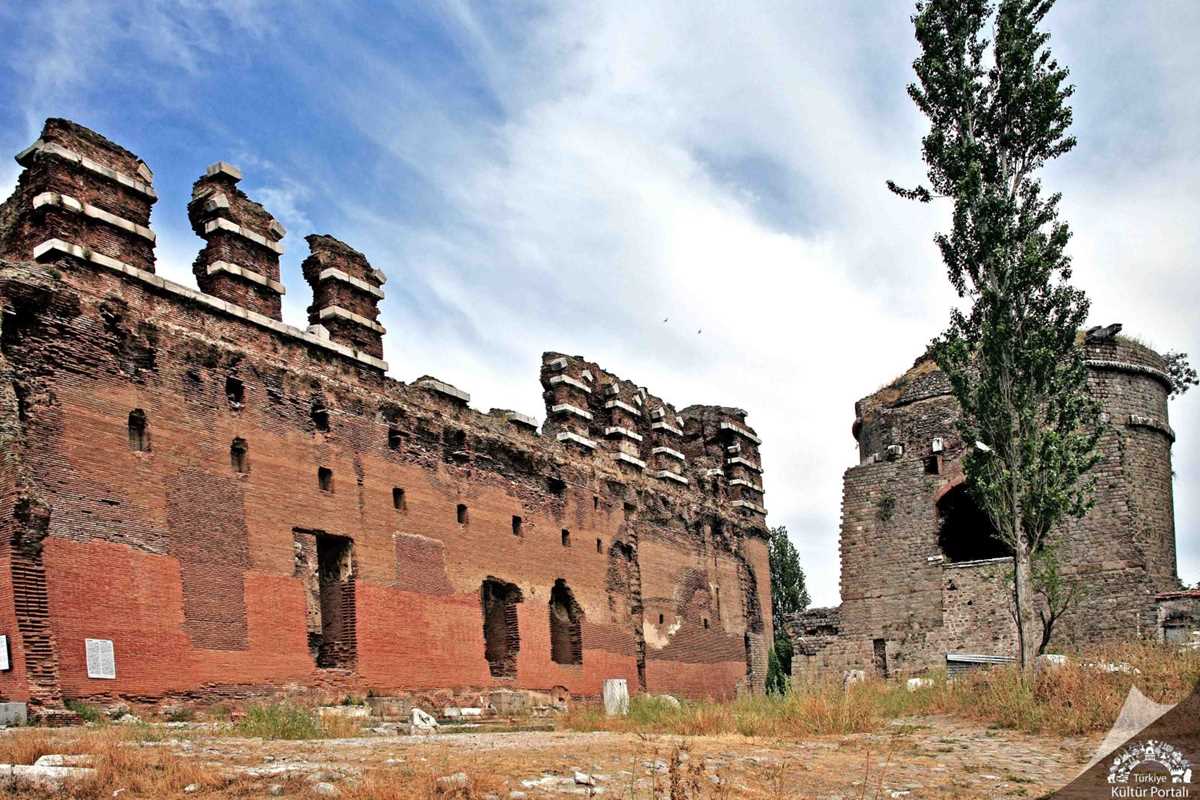 5. Bergama’nın Kızıl Avlu Ve Asclepius Tapınağı