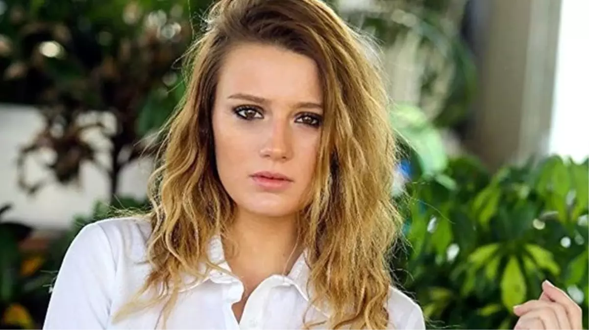 Gizem Karaca2.Jpg