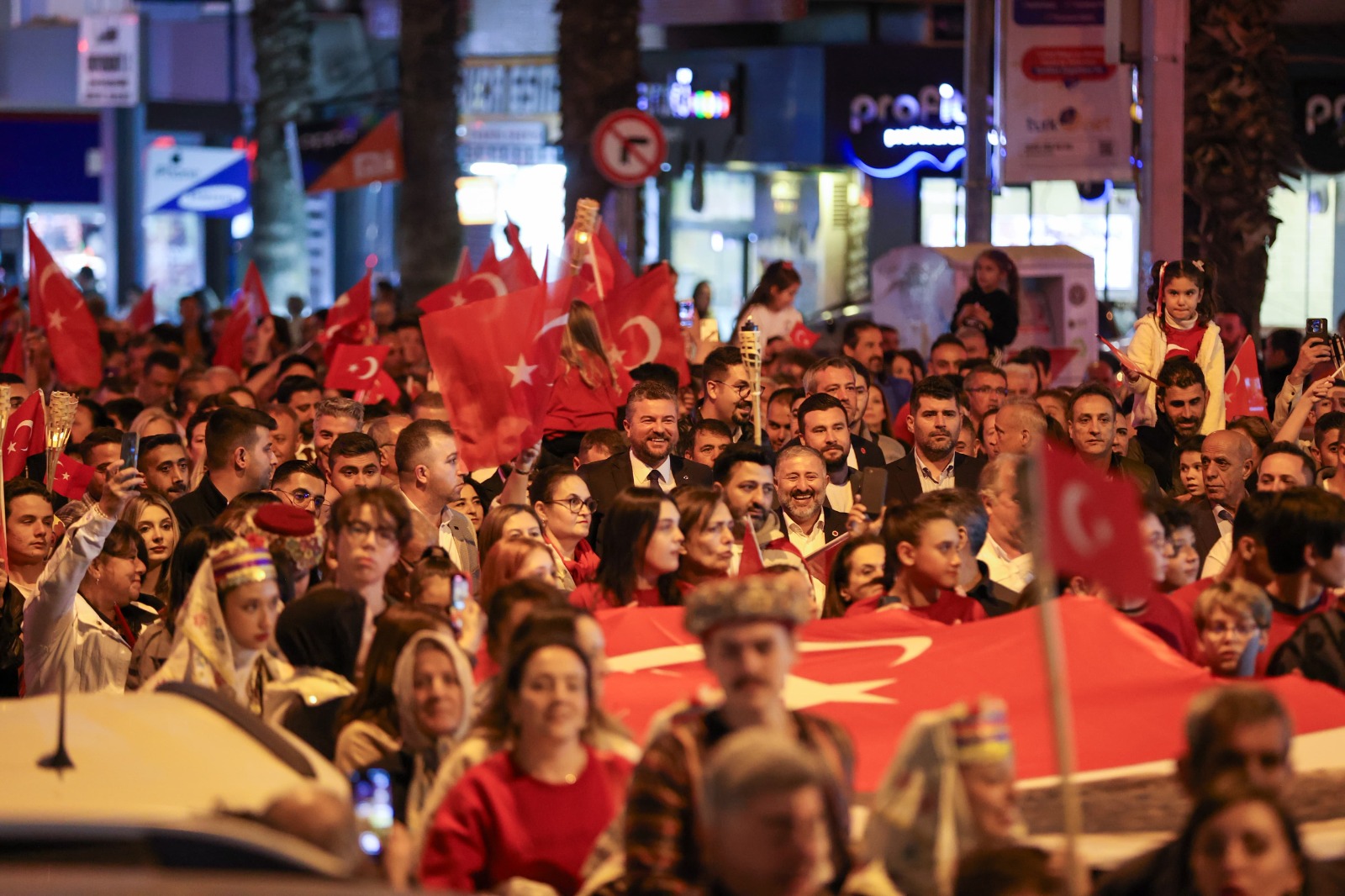 Buca'da 29 Ekim Kutlamaları 05