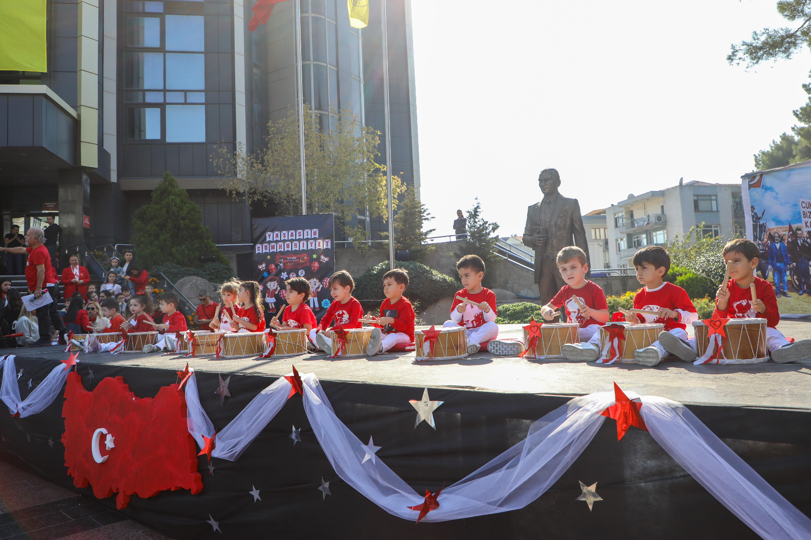 Bucalı Minikler Cumhuriyet'in 101. Yılını Kutladı 07