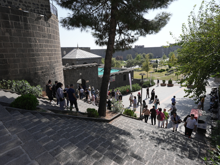 Diyarbakir Kultur Yolu Festivali Civar Kentlerden Gelen Ziyaretcileri Agirliyor1-1