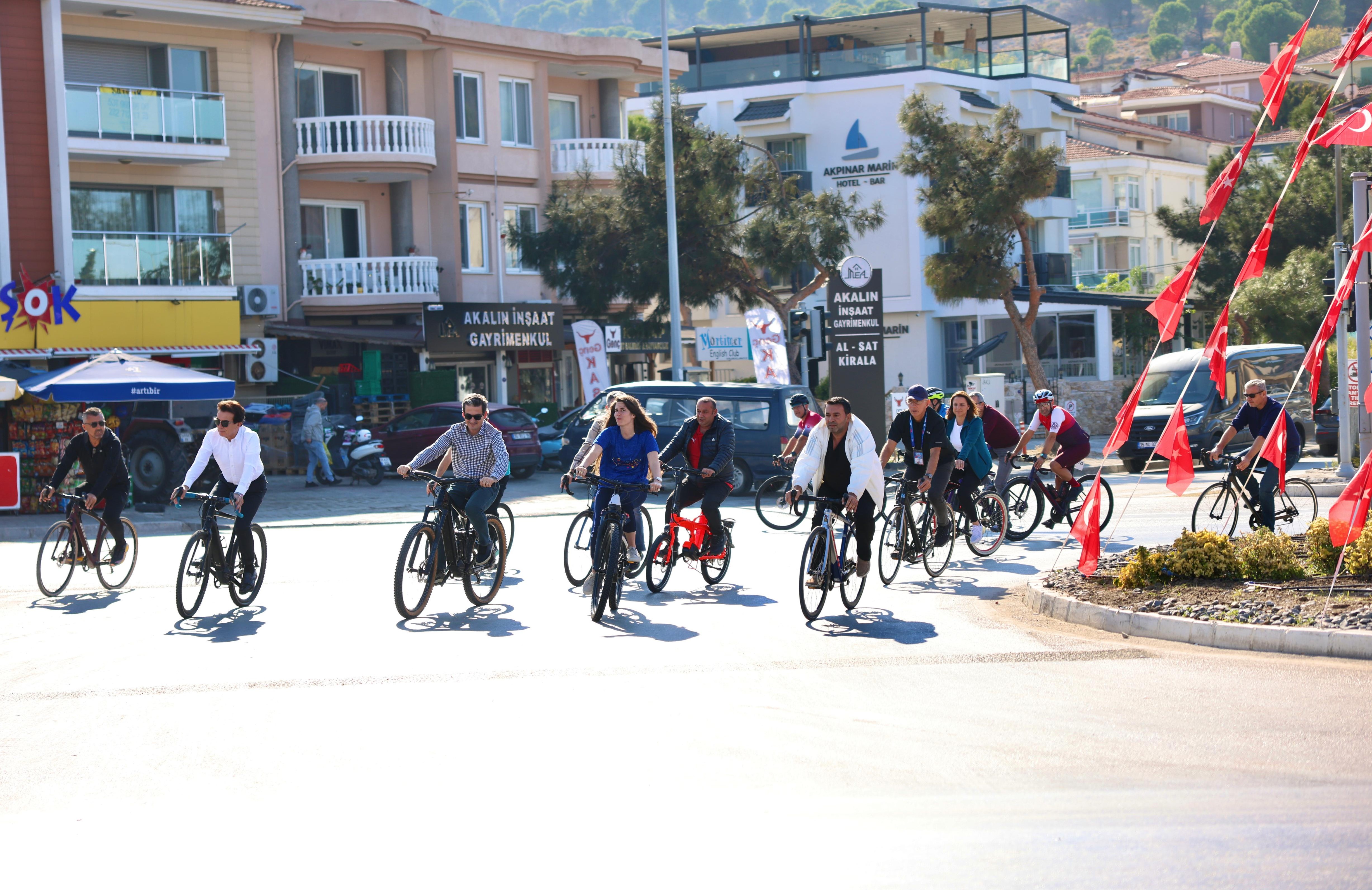 Bisiklet Tutkunları Çeşme'de Pedal Çevirecek 3