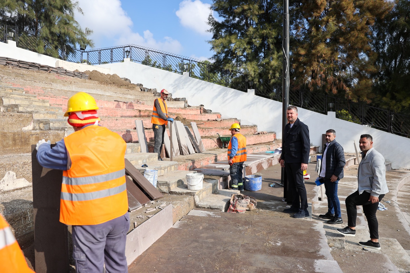 Buca'da Zeki Metin Sahnesi Yenileniyor 05