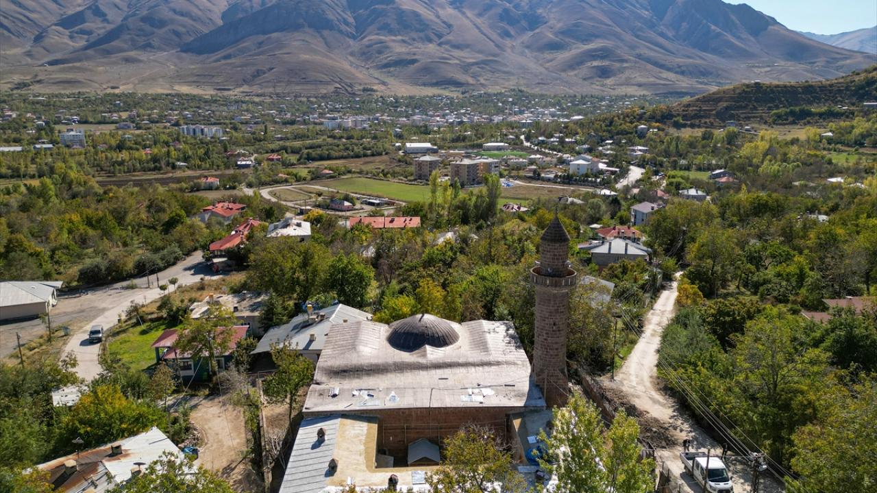 İzzeddin Şir Camii Ve Medresesi3