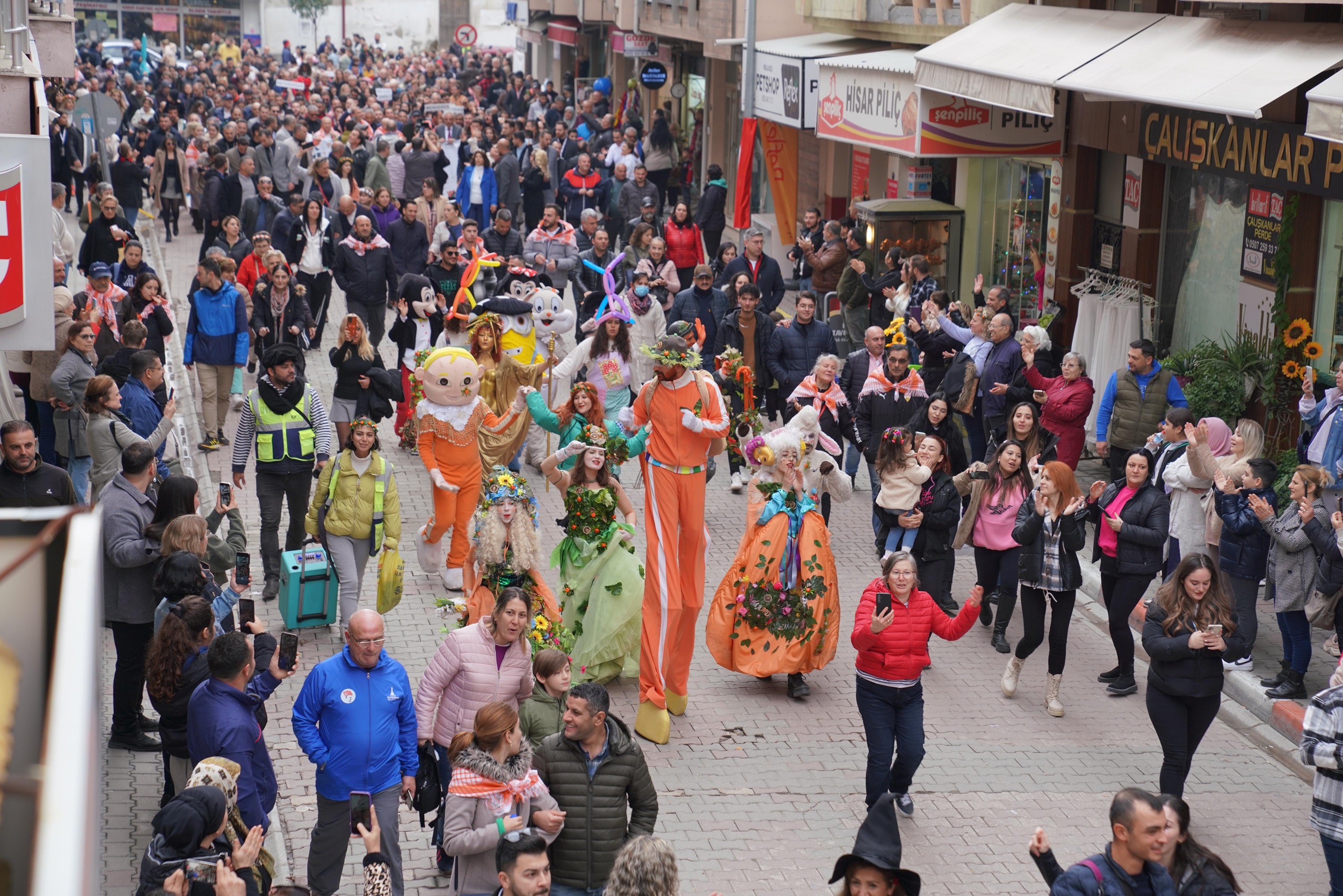 Seferi̇hi̇sar Mandali̇na Festi̇vali̇