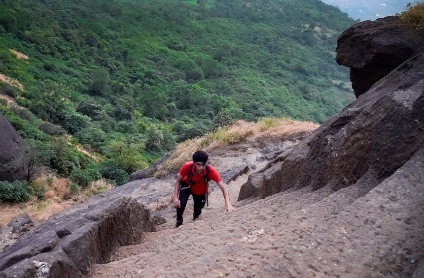 Kalavantin Durg Kalesi