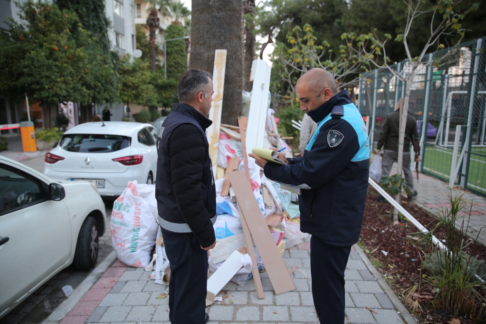 Konak’ta Kaçak Moloza Geçit Yok (2)