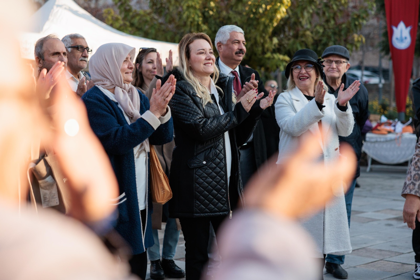 Konak’ta Yeni Yıl Coşkusu Kermeslerle Devam Ediyor (8)