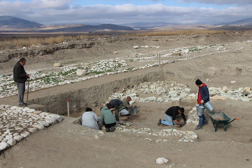 Oluz Höyük Kazısı (3)