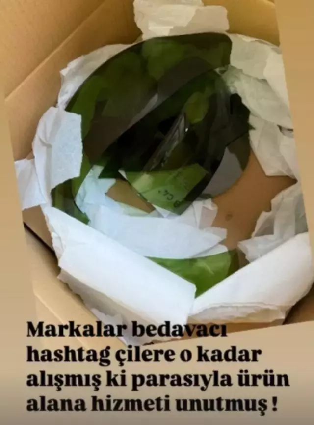 Cem Yilmaz In 43 Bin Tl Lik Lambasi Kirik Geldi 18236667 2926 M