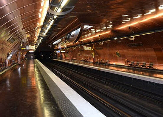 Rts Et Métiers Metro Istasyonu1