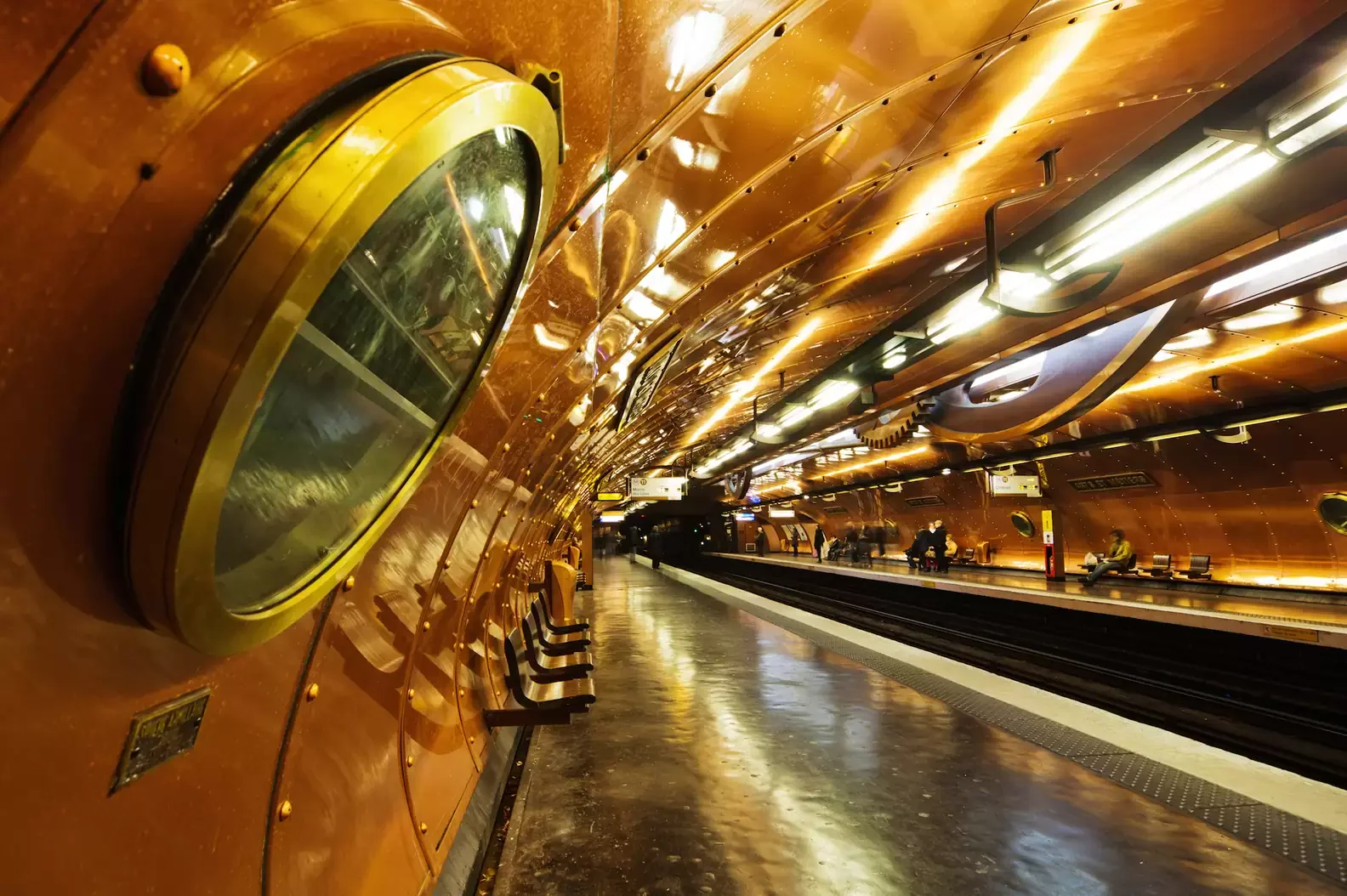 Rts Et Métiers Metro Istasyonu4