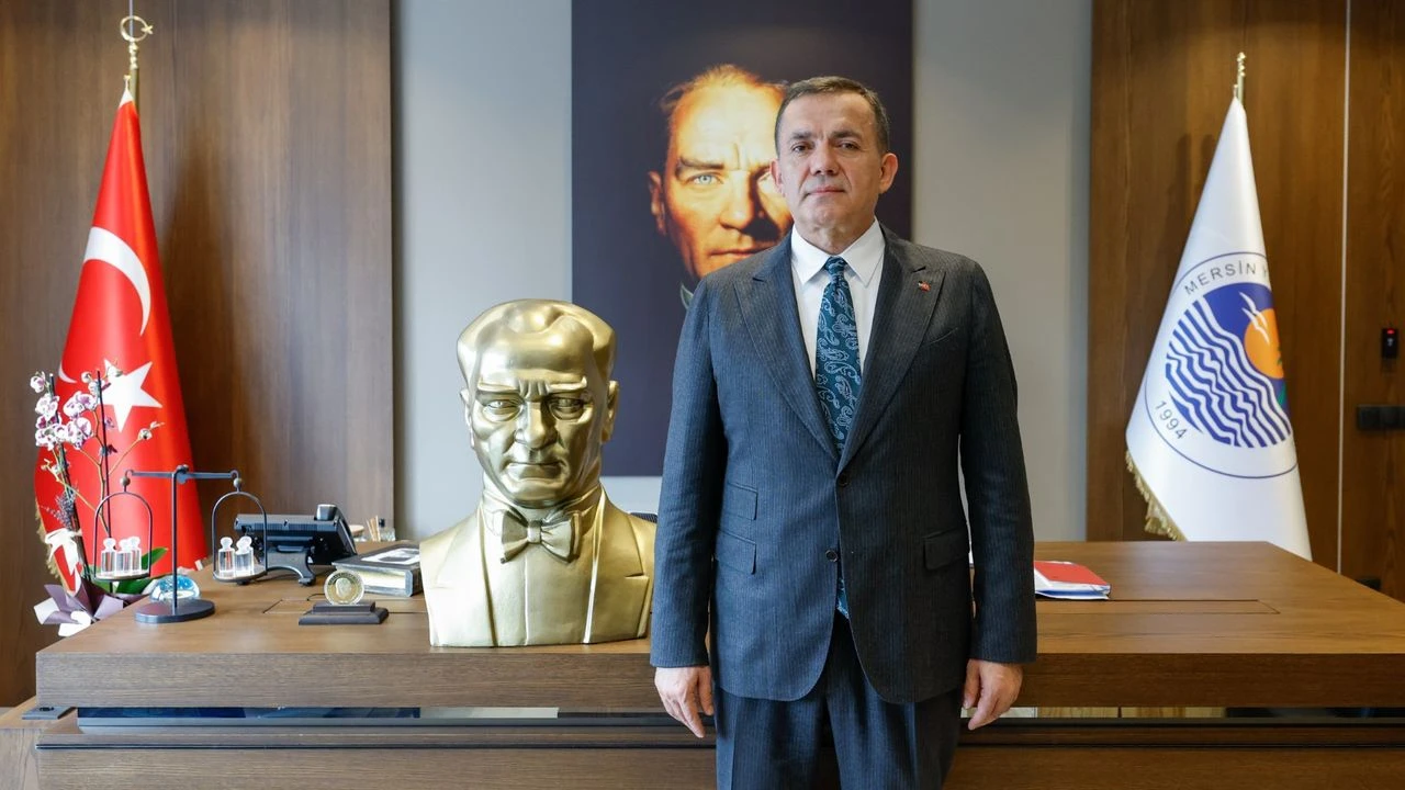 Yenisehir Belediyesi Fransada Calinan Ataturk Bustunun Yerine Yenisini Gonderdi