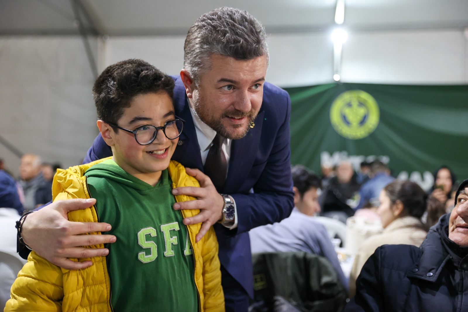 Buca Belediyesi'nin Iftar Çadırına Yoğun Ilgi 06