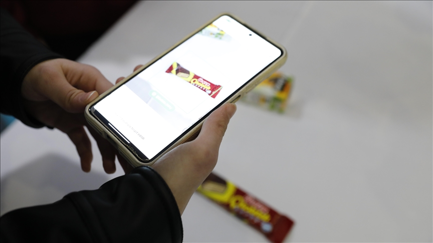 Görme Engellilere Markette Kolaylık Sağlamak Için Mobil Uygulama