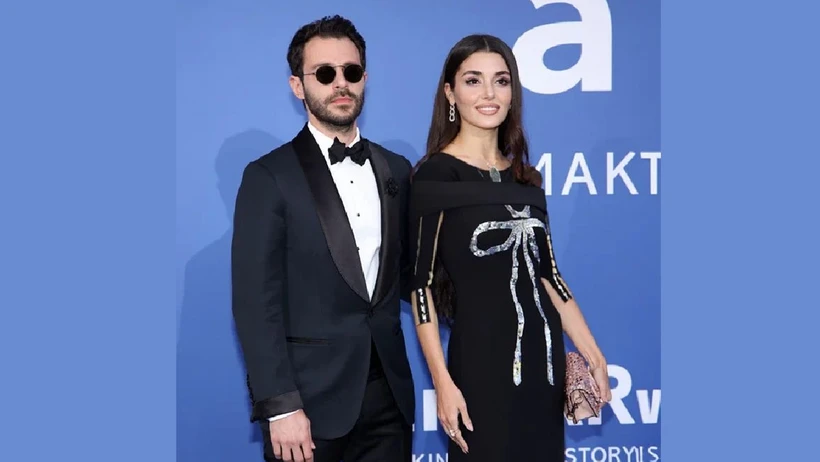 Hande Erçel (2)-2