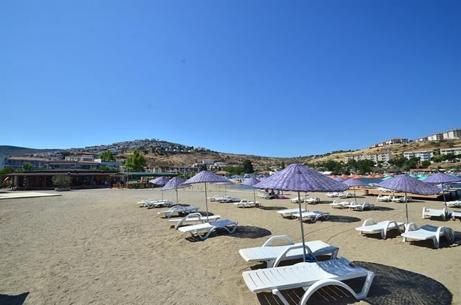 Karakum Plajı (Eski Foça)