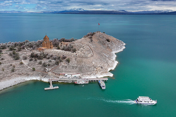 Akdamar Adası Badem Çiçeği Festivali3