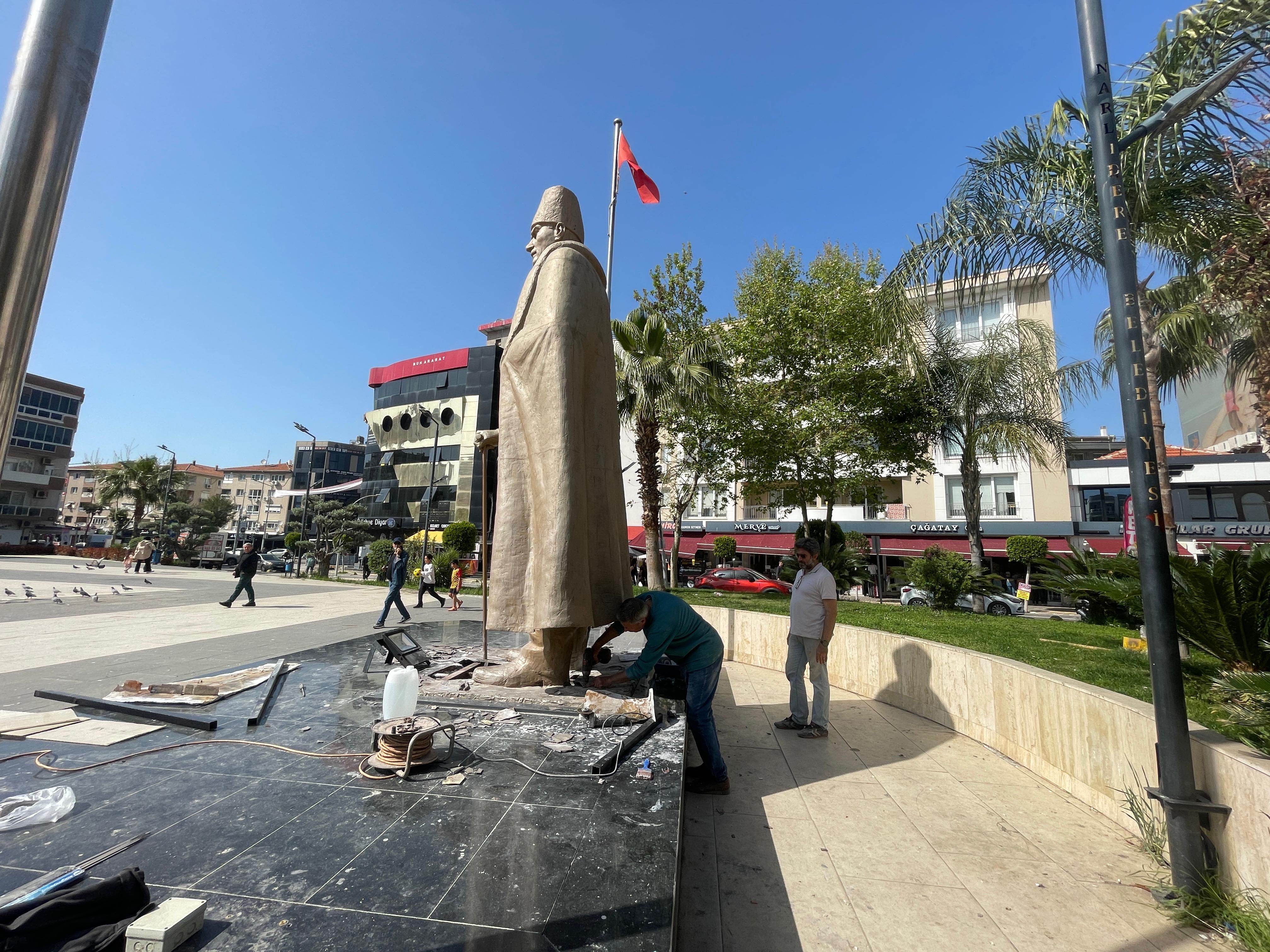 Atatürk Anıtı Onarım (1)