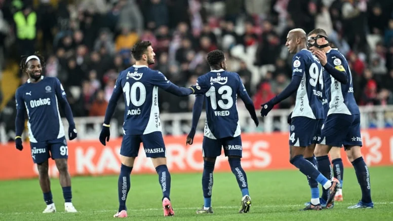 Fenerbahcede Kadro Devrimi Yeni Yabanci Kurali Takimi Nasil Etkileyecek