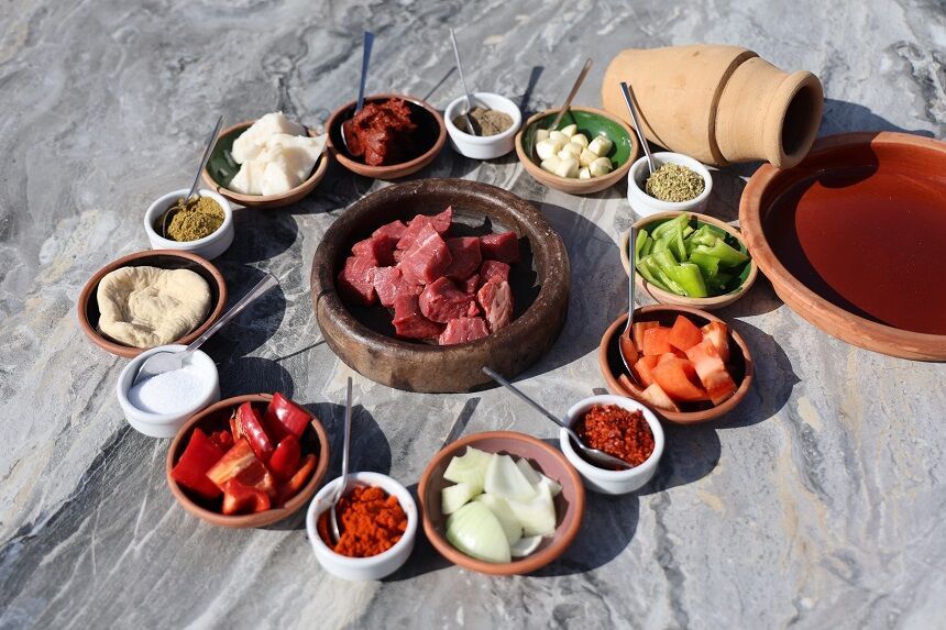 Bin yıllık geleneksel lezzet: Testi Kebabı