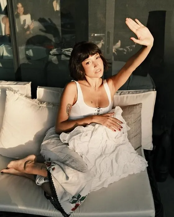 Zeynep Bastık (7)-1