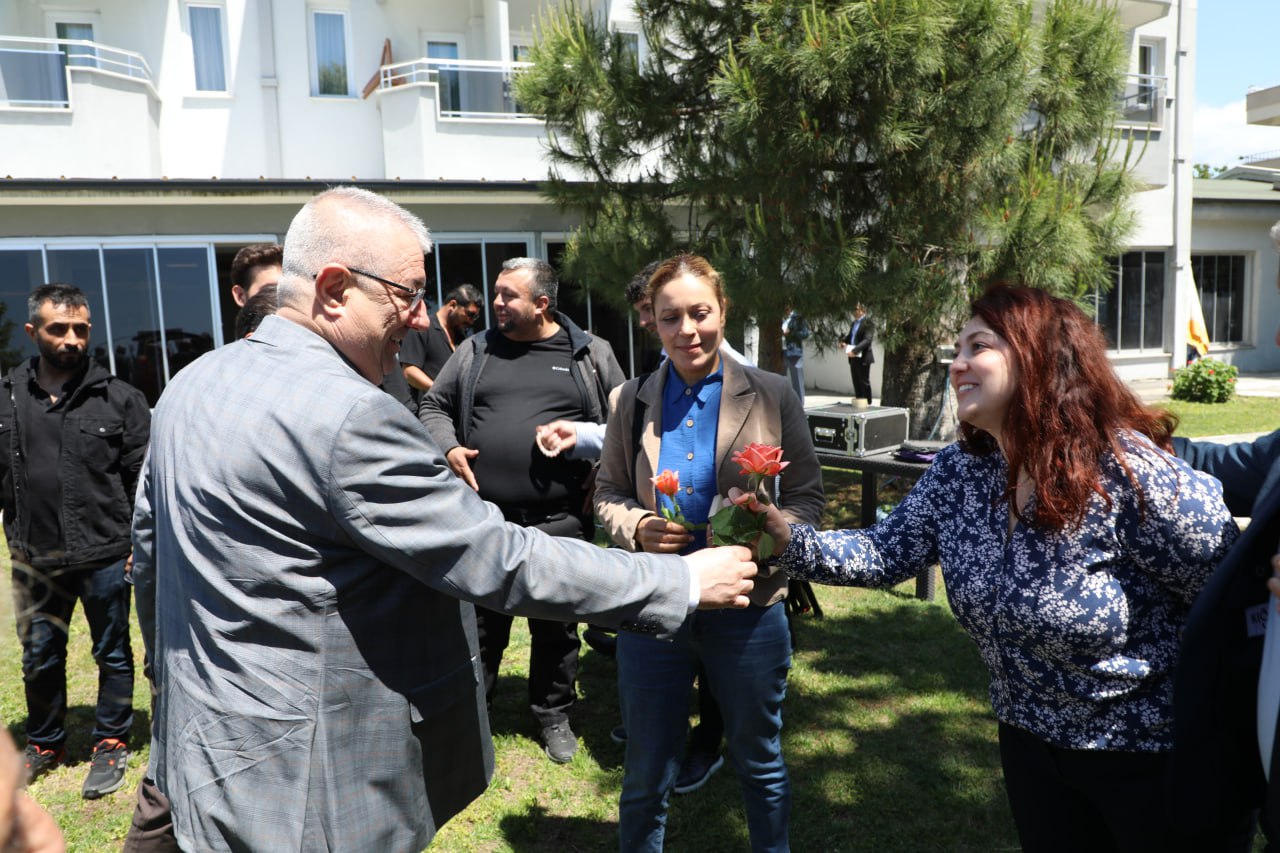 Edremi̇t Beledi̇ye Başkani Mehmet Ertaş Bi̇r Yili Basinla Değerlendi̇rdi̇ (12)