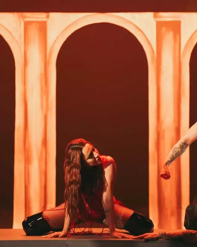 Hadise Kendisine Yoneltilen Elestirilerin 18603851 4940 M
