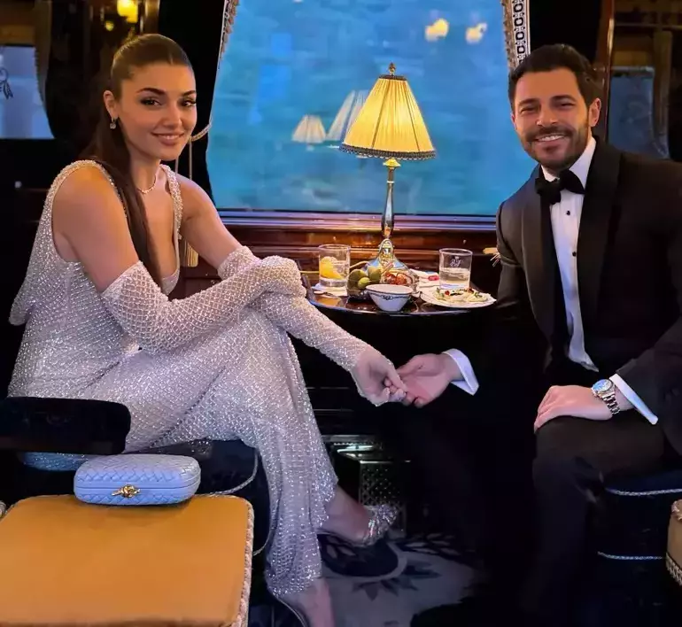 Hande Erçel (5)-3