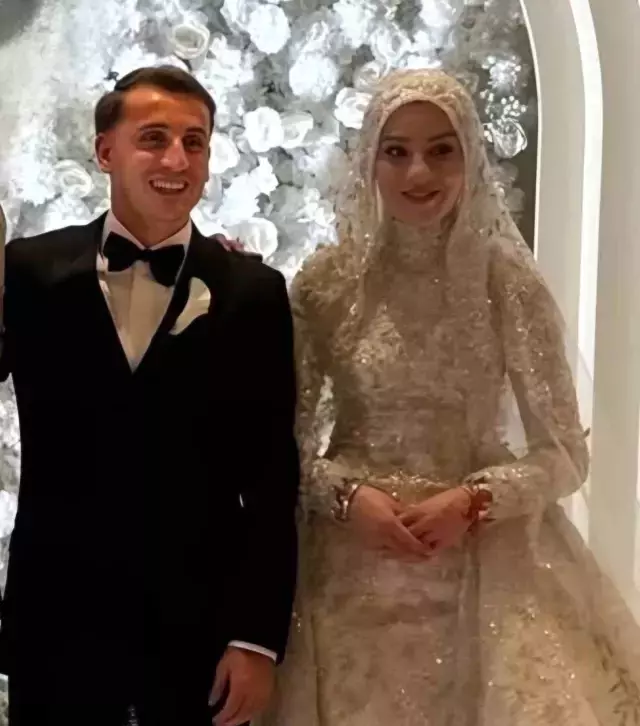 Kerem Akturkoglu Kocaeli De Evlendi 18687639 O