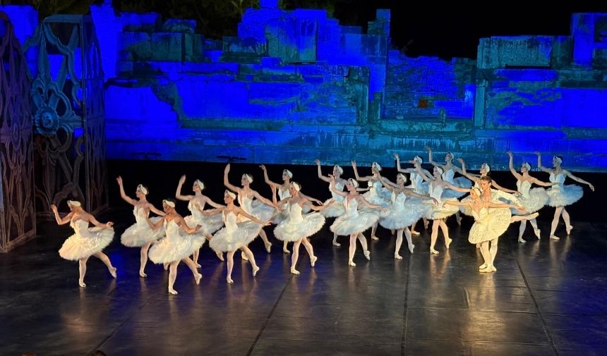 Efes Opera Ve Bale Festivali Kapilarini Sekizinci Kez Acti Tan Sagturkten Ozel Aciklamalar Ru 3