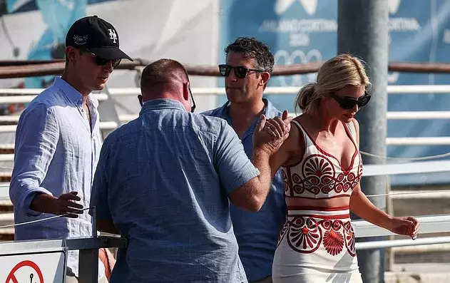 Jeff Bezos Un Dugunu Icin Italya Ya Gelen Ivanka 18788040 1970 M