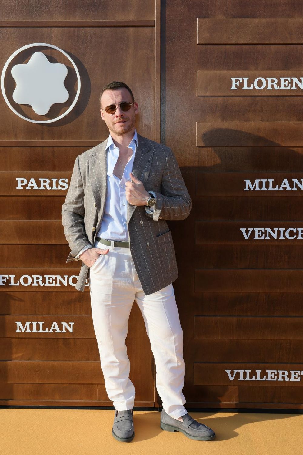 Kerem Bursin E Milano Da Buyuk Ilgi F7 Myp
