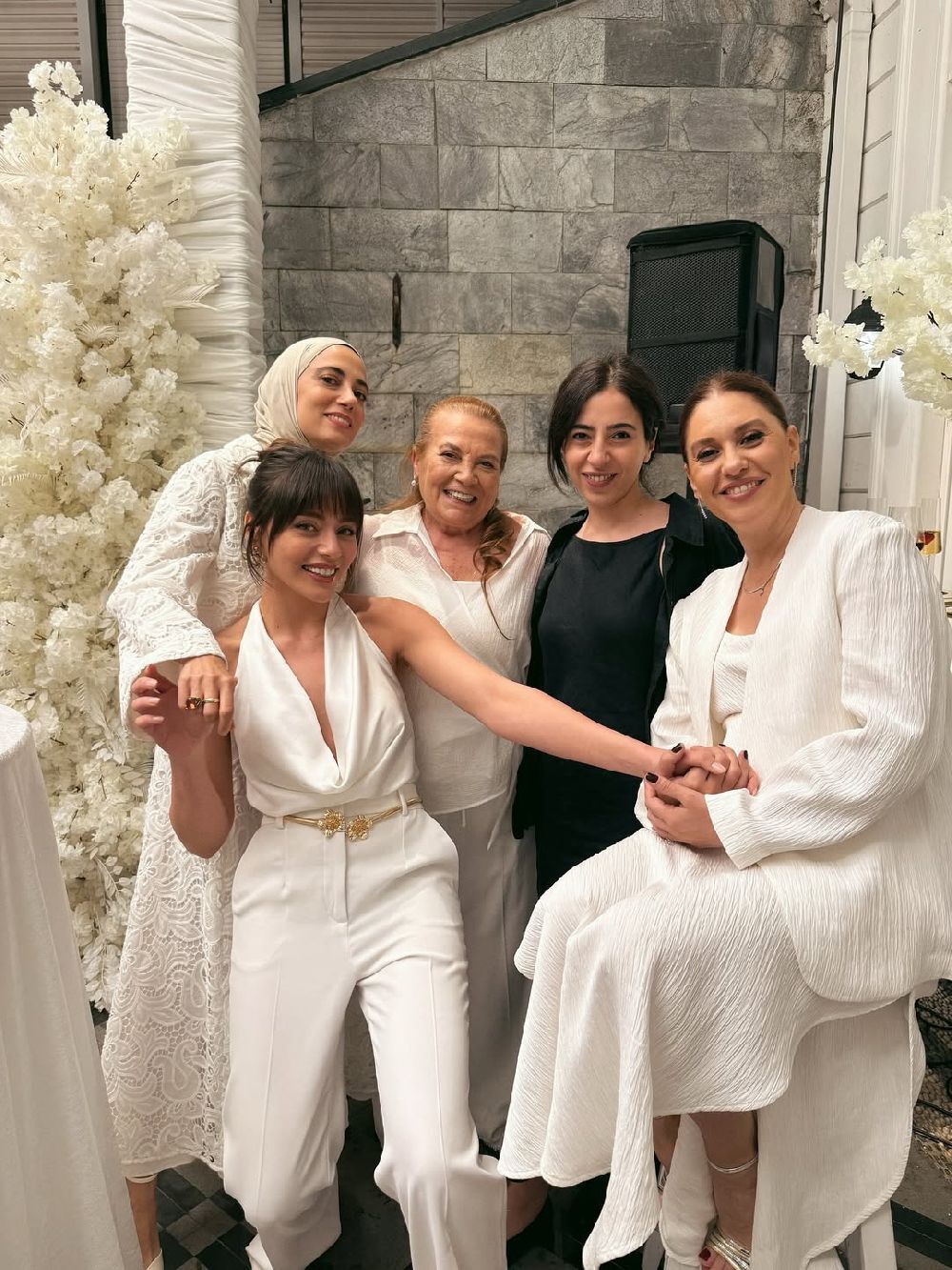 Sila Turkoglu Ndan Ortaya Karisik L Pr Vc