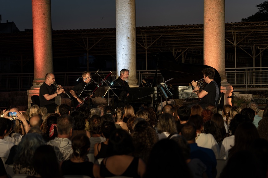 38 Uluslararasi Izmir Festivali Piyano Windteti Performansiyla Sanatseverleri Buyuledi (4)