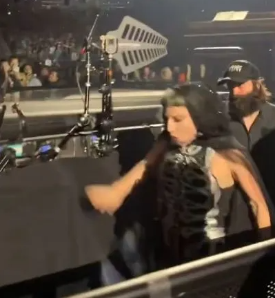 Gaga (1)