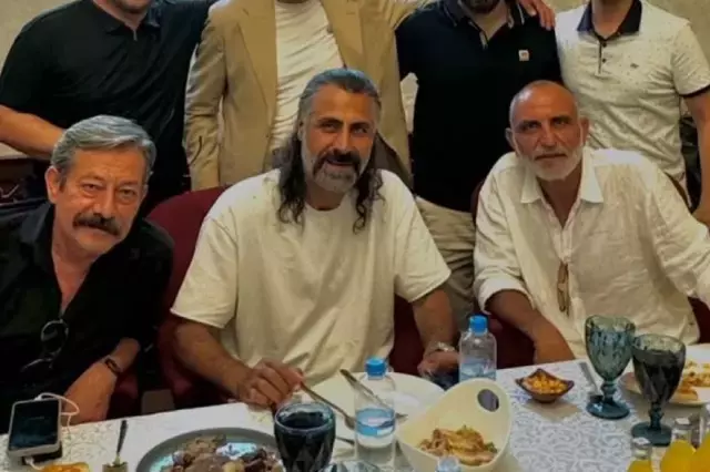 Kurtlar Vadisinin Efsane Kadrosu Yillar Sonra Ayni Karede