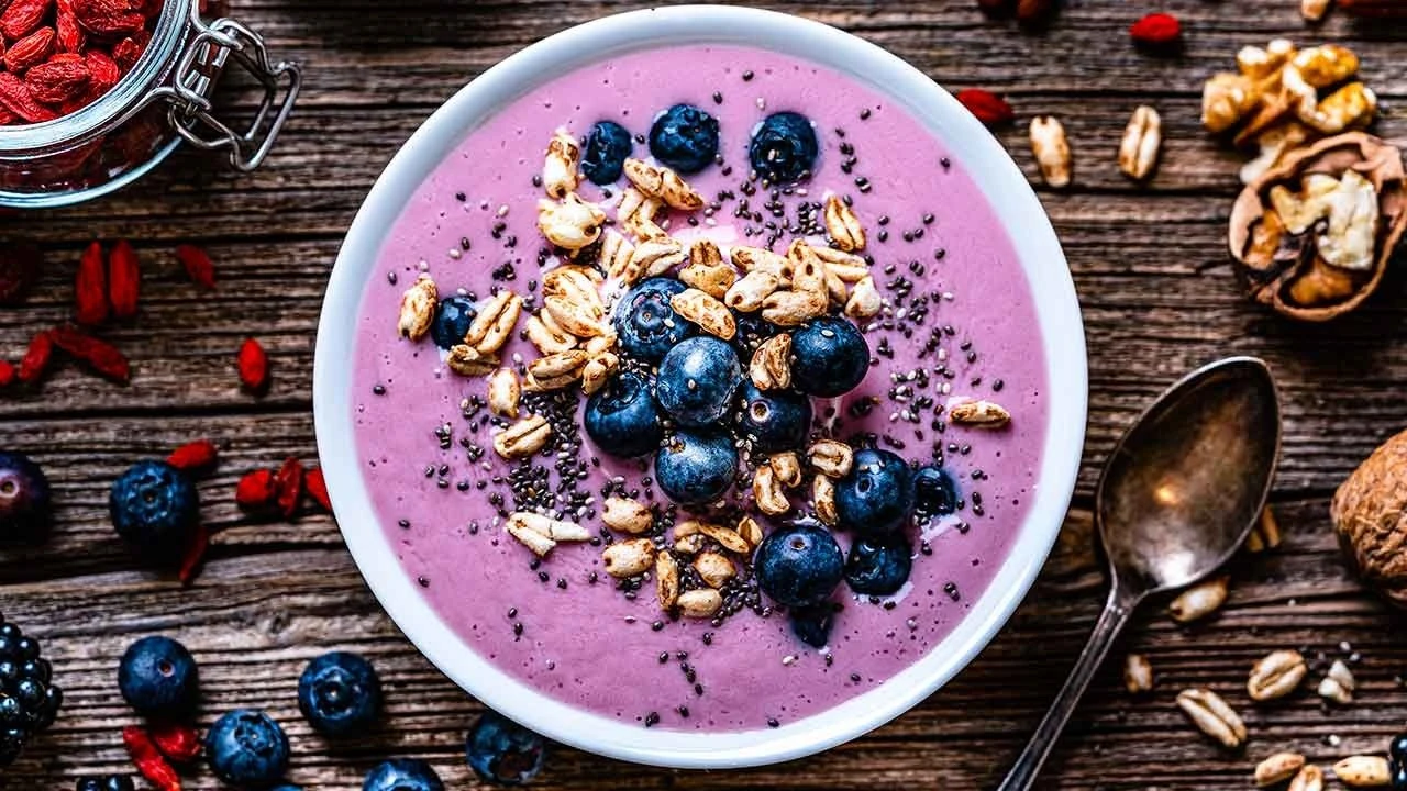 Orman Meyveli Smoothie Bowl1