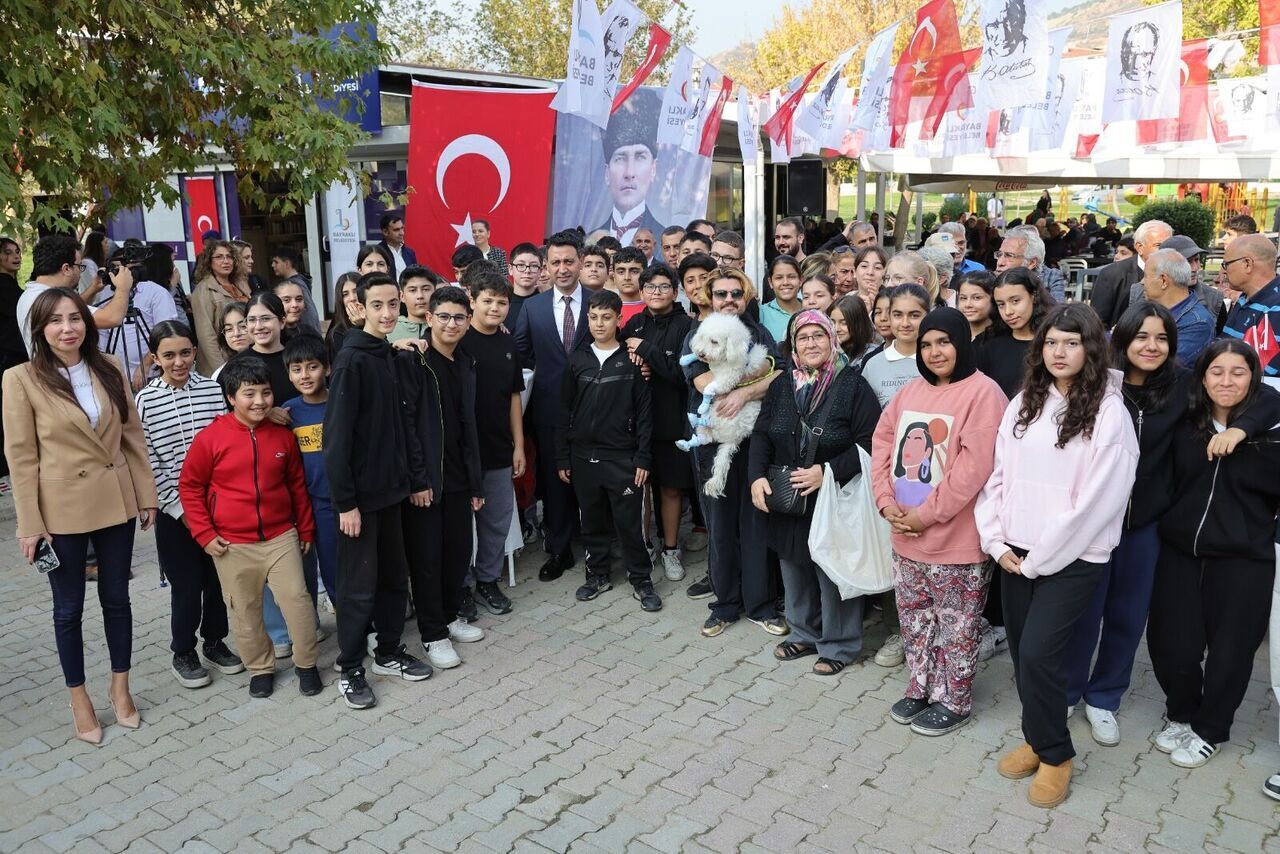 Bayraklı Belediyesinden Eğitimde Fırsat Eşitliğine Dijital Destek (7)