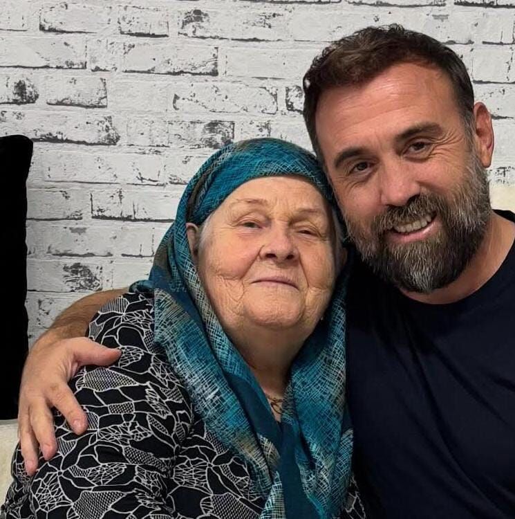 Seniye Aşkaroğlu, Şener Aşkaroğlu