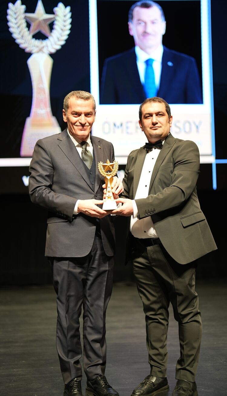 11 Ömer Arısoy