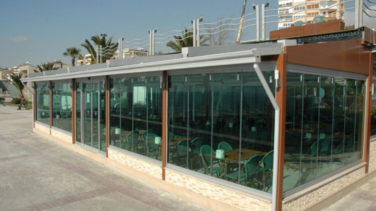 Gündüz Kafe, Akşam Bar! Karşıyaka'da Denizle Iç Içe Bir Mekan Dante Kafe’ye Nasıl Gidilir (2)
