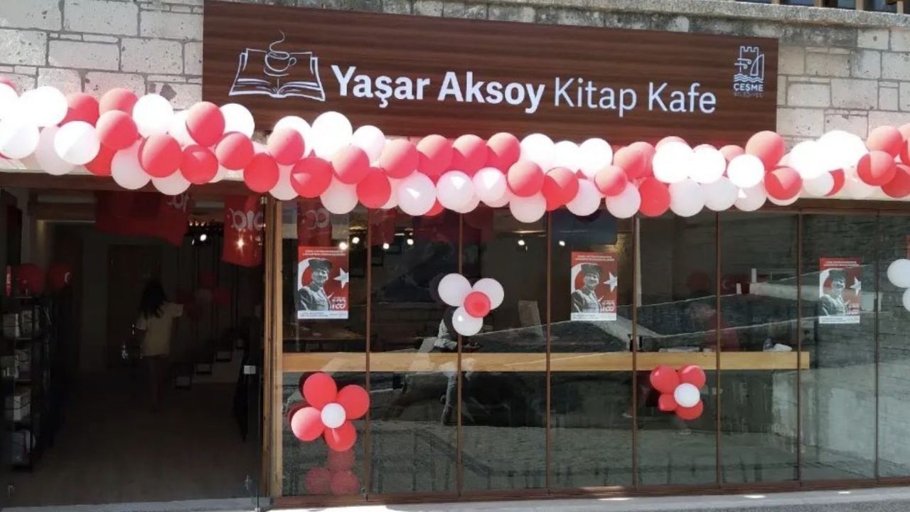 Çeşme'de Kitap Ve Kahve Keyfi Aynı Noktada! Yaşar Aksoy Kitap Kafe Nerede Eshot Ile Nasıl Gidilir (1)
