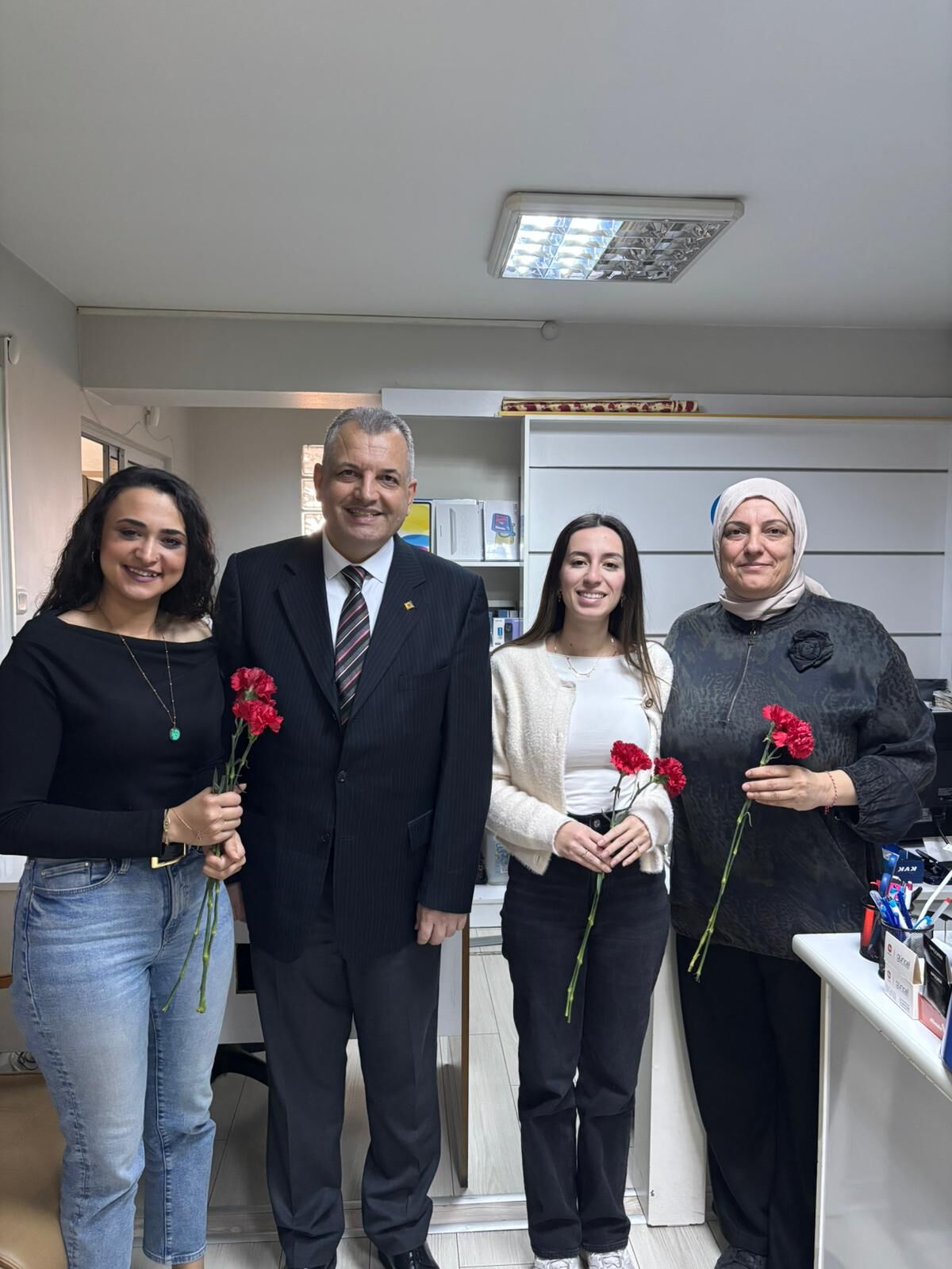 8 Mart 5
