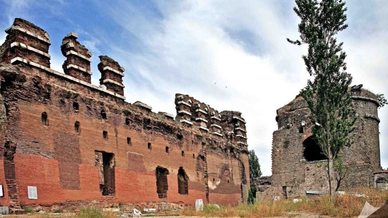 Bergama Kızılavlu