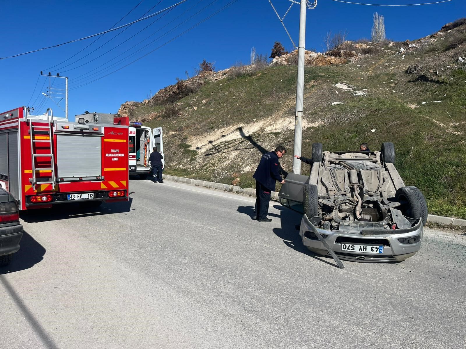 Kontrolden Çıkan Araç Takla Attı Sürücü Hastaneye Kaldırıldı (1)